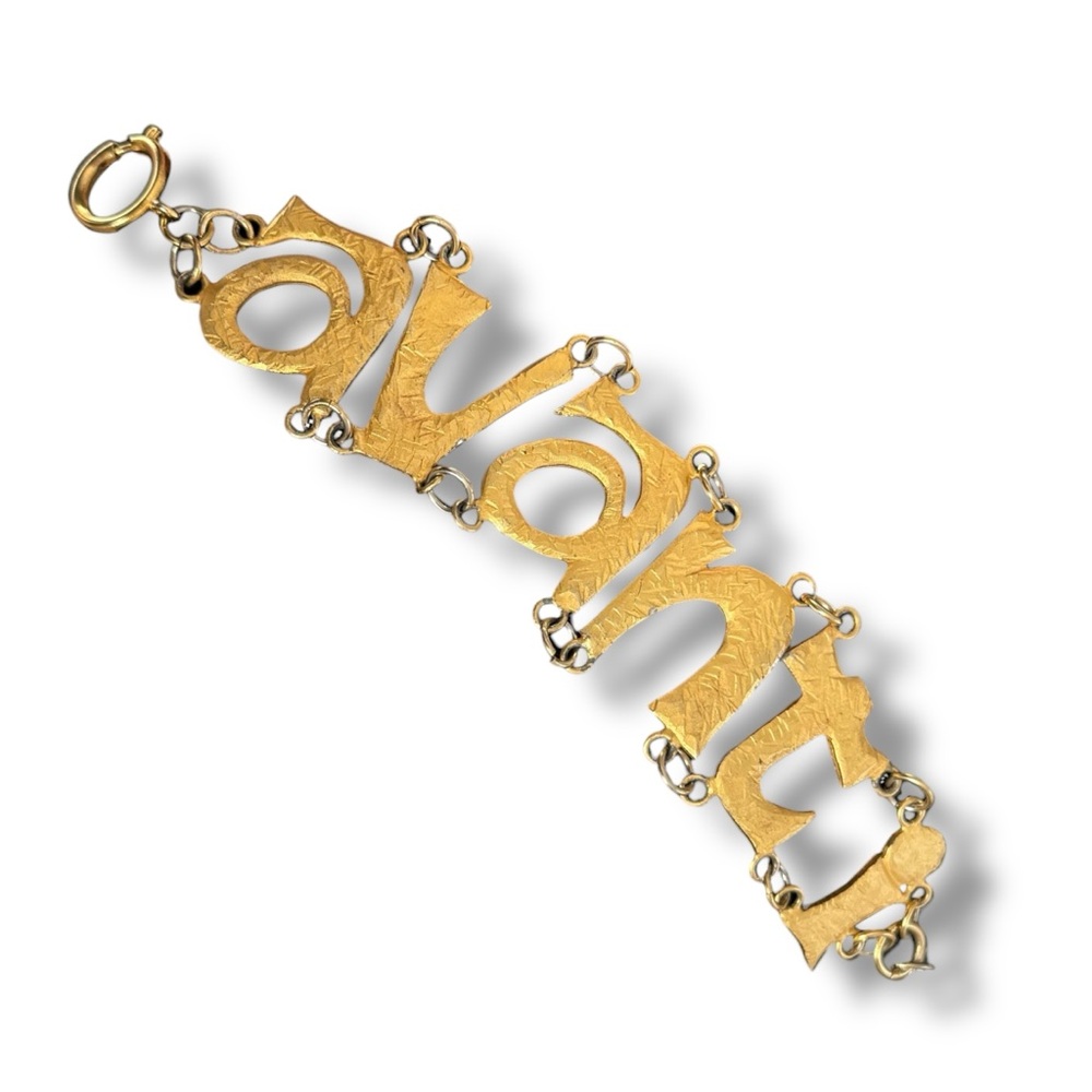 Vtg 80s 90s Gold tone Avanti Bracelet nameplate funky unique costume jewelry